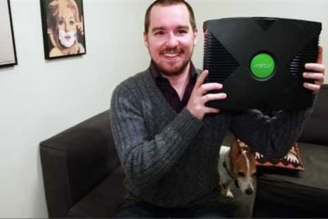 Guy is Tricked Into Thinking Original XBOX is an XBOX One