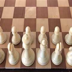 How do you pick a chess board?