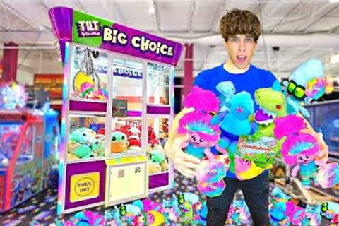 Playing EVERY Claw Machine In The Arcade with $150! Can We Profit?